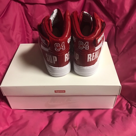 Nike Air Force x Supreme - Picture 2 of 6